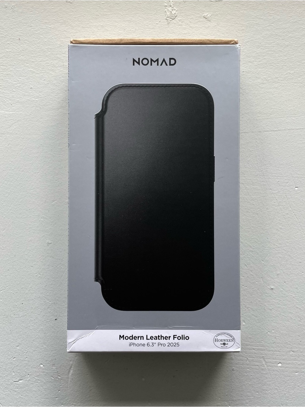 Nomad Modern Leather Folio Case - Black - iPhone 17/18 Pro